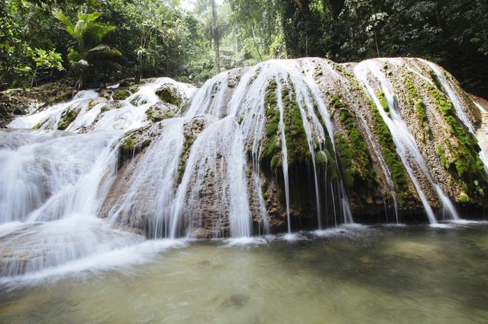 Tentena: Saluopa Waterfall (Central Sulawesi)